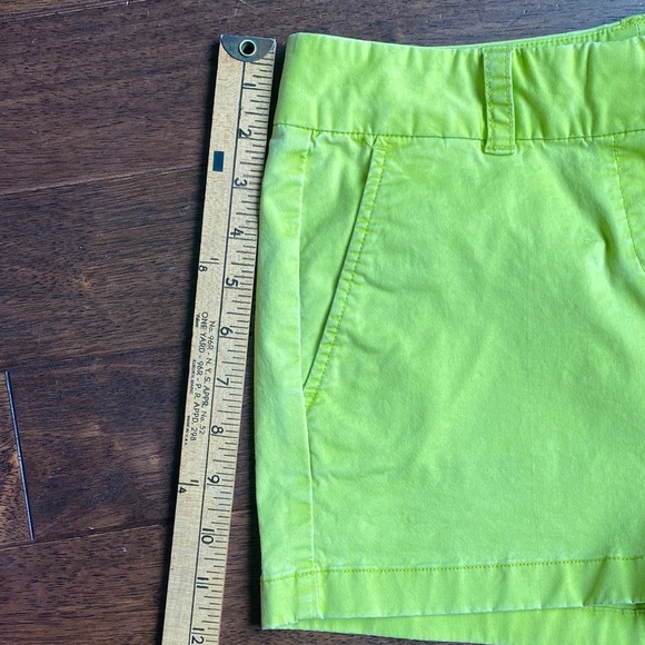 Vineyard Vines Lime Green Shorts - Picture 3 of 11